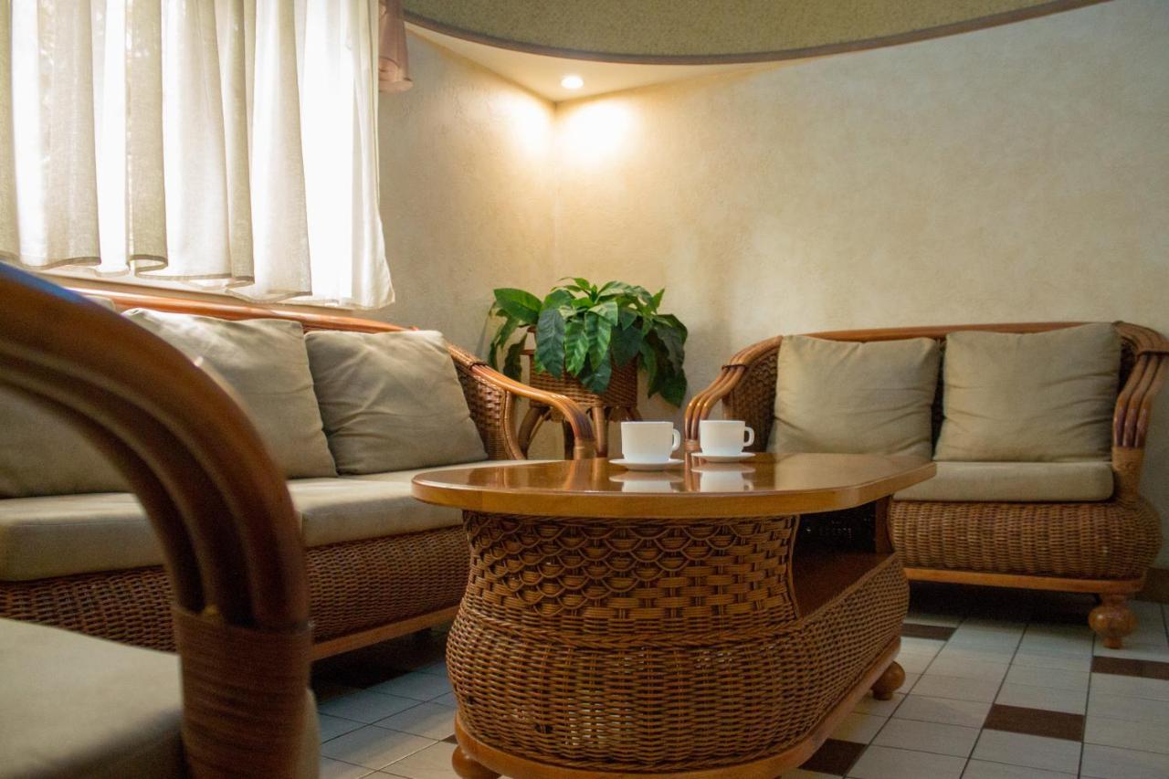Hotel Aqvium Dnipro Esterno foto