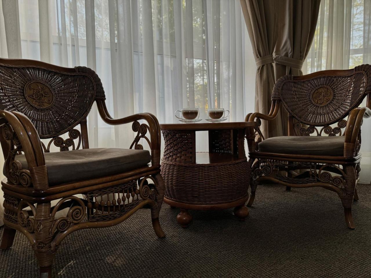 Hotel Aqvium Dnipro Esterno foto