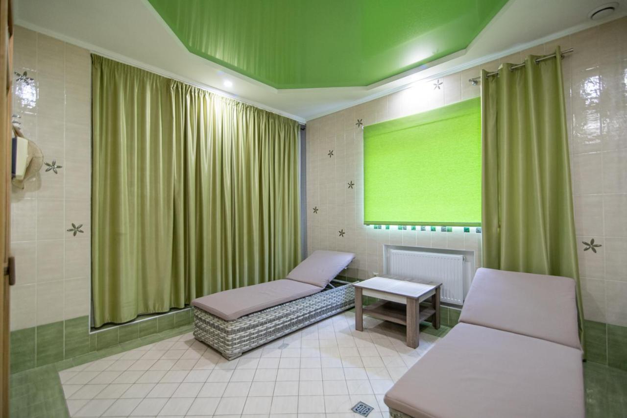 Hotel Aqvium Dnipro Esterno foto