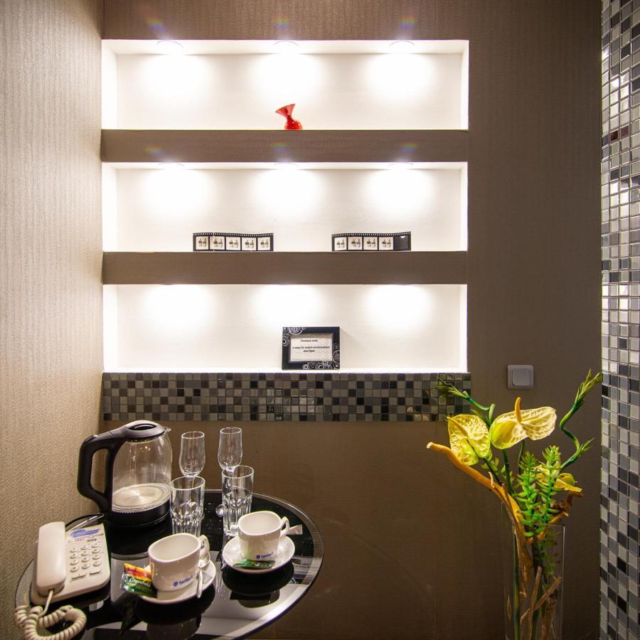 Hotel Aqvium Dnipro Esterno foto